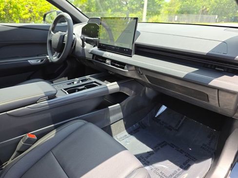 New 2026 Lexus ES 350e FWD image 9