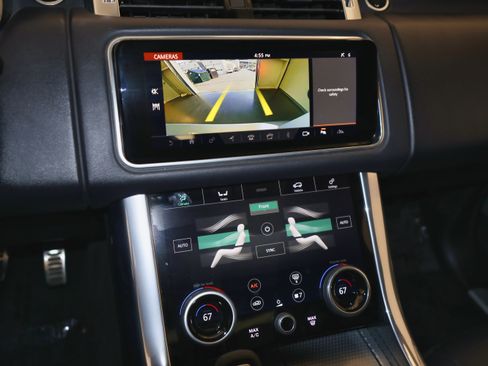 Used 2020 Land Rover Range Rover Sport HST image 33