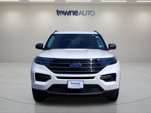 Used 2021 Ford Explorer XLT w/ Class III Trailer Tow Package AWD/4WD image 8