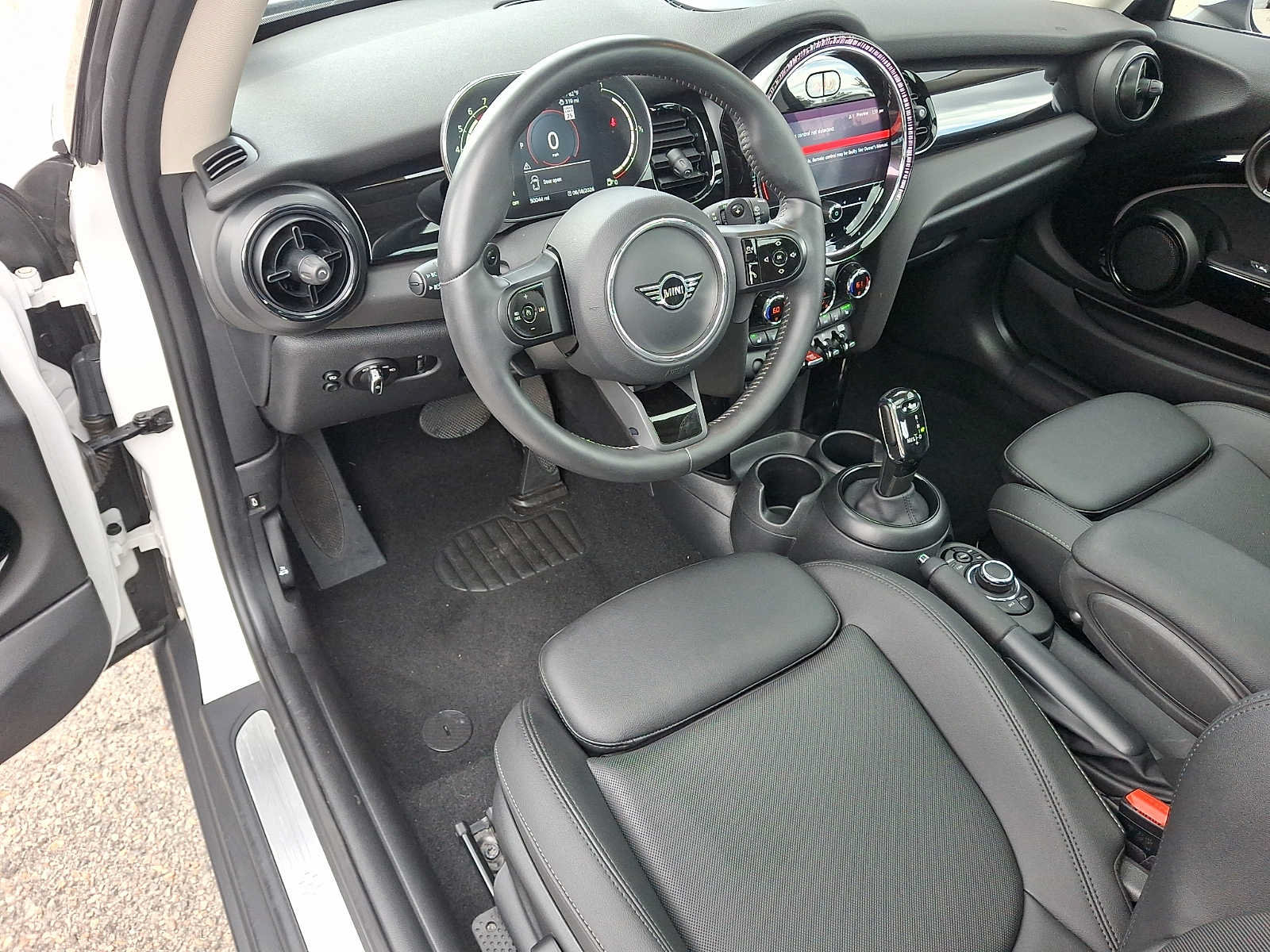Used 2024 MINI Cooper S FWD image 12