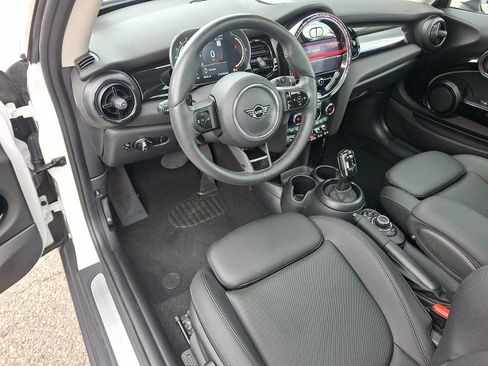 Used 2024 MINI Cooper S FWD image 12