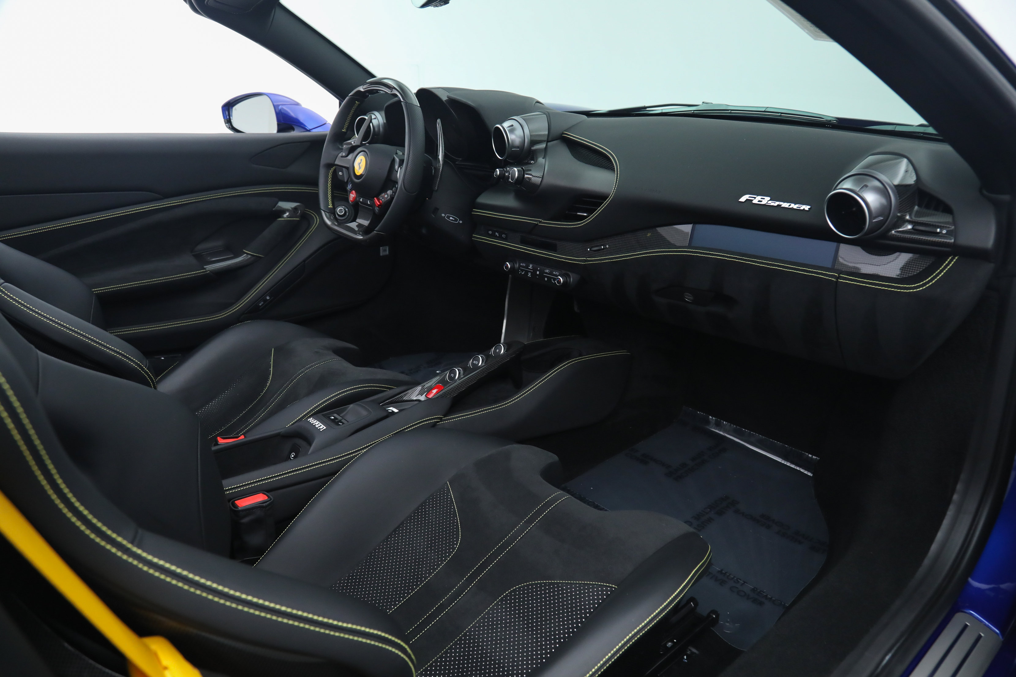 Certified 2022 Ferrari F8 Tributo RWD image 21