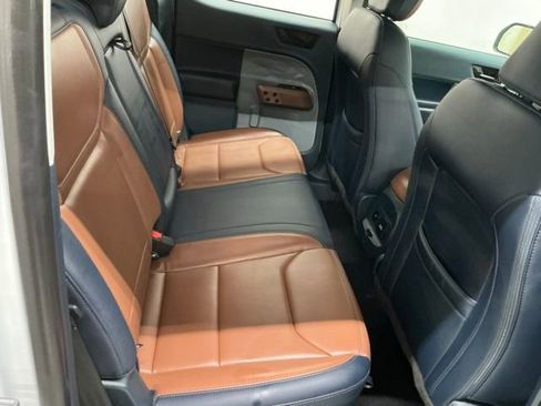 Used 2023 Ford Maverick Lariat w/ Lariat Luxury Package image 19