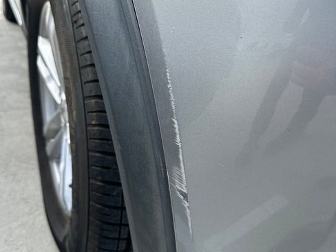 Used 2020 Ford Explorer XLT w/ Equipment Group 202A image 26