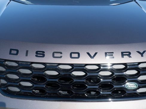 Certified 2025 Land Rover Discovery Dynamic SE AWD/4WD image 9