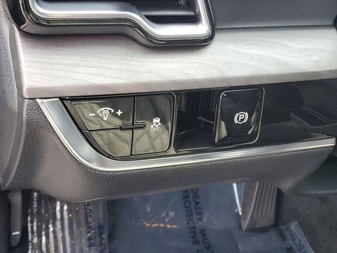 Used 2025 Kia Sportage X-Line image 20