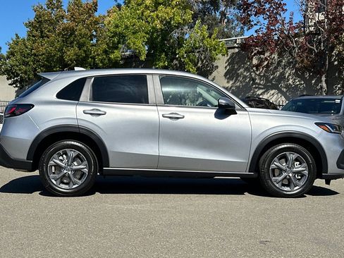 New 2026 Honda HR-V LX image 3