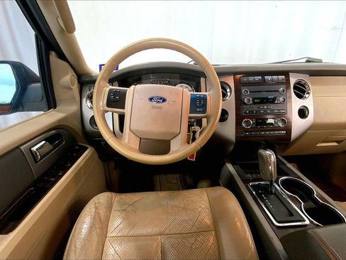 Used 2013 Ford Expedition XLT RWD image 14