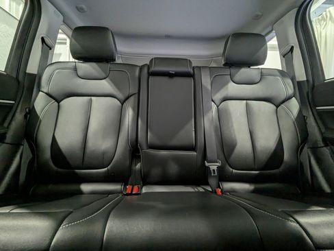 Used 2023 Jeep Grand Cherokee 4x4 image 29