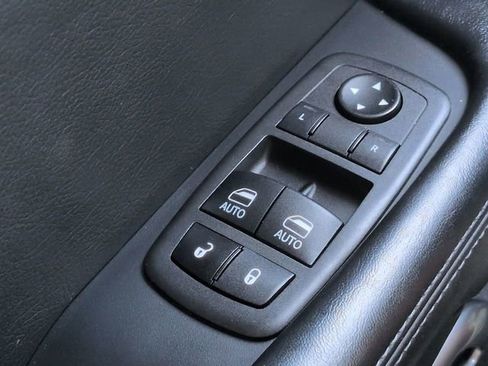 Used 2022 Dodge Challenger GT RWD image 19
