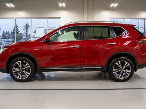 Used 2017 Nissan Rogue SL image 10