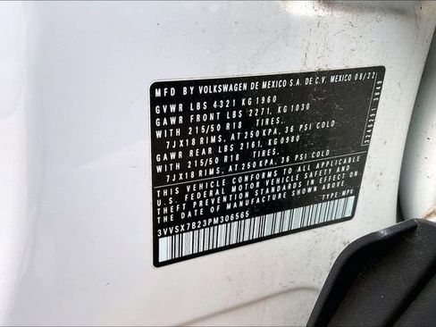 Used 2023 Volkswagen Taos SE image 14