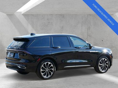 Used 2024 Lincoln Nautilus Reserve w/ Equipment Group 202A AWD/4WD image 3