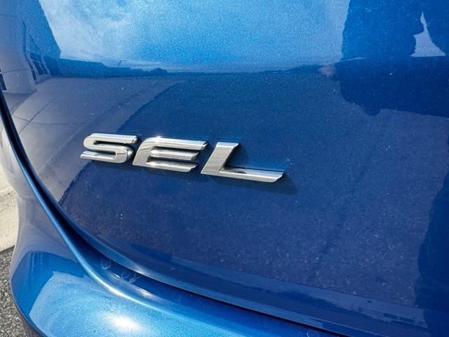 Used 2024 Ford Edge SEL AWD/4WD image 9