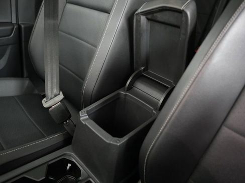 Used 2021 Volkswagen Tiguan SE w/ Panoramic Sunroof Package FWD image 28
