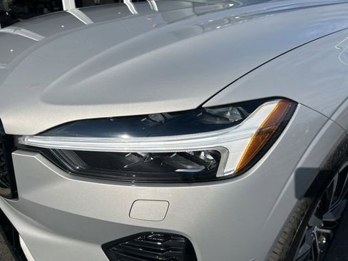 Certified 2025 Volvo XC60 B5 Plus image 8