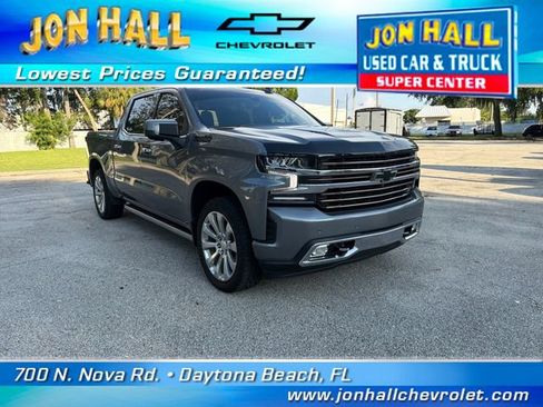 Used 2022 Chevrolet Silverado 1500 High Country w/ Technology Package AWD/4WD image 15