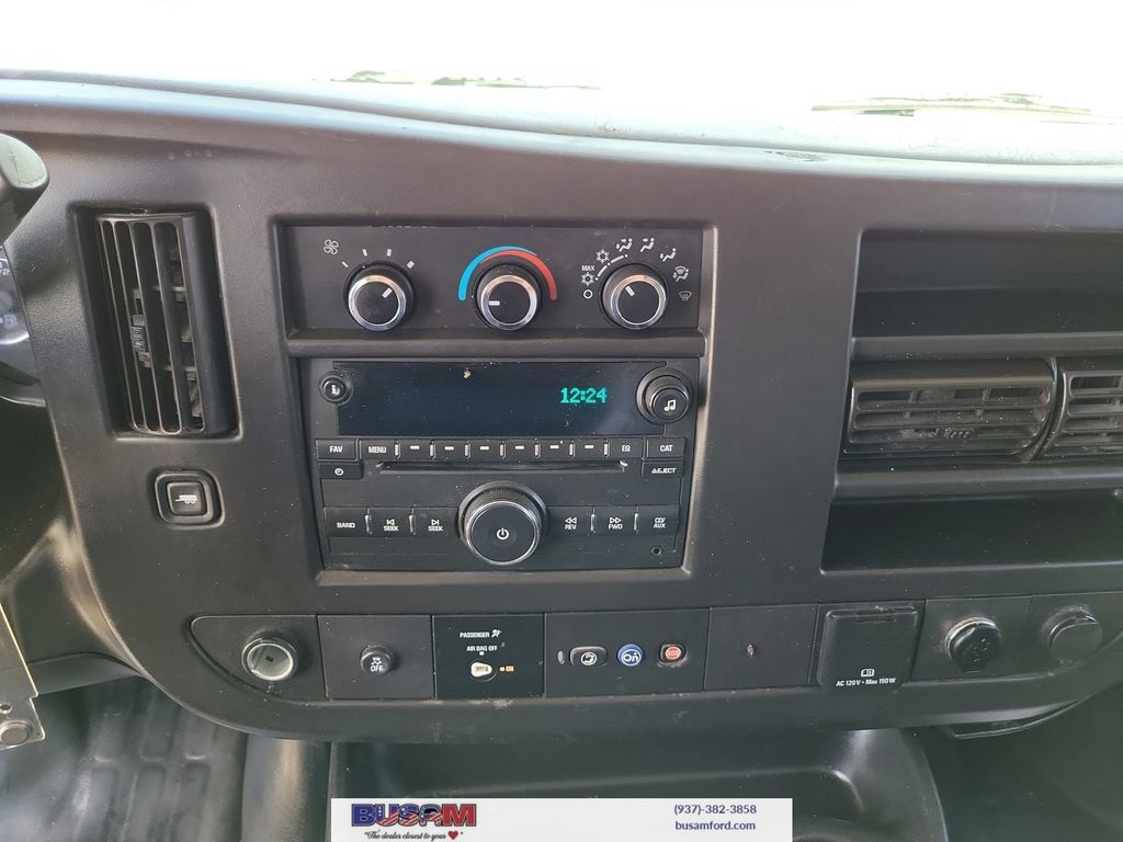 Used 2020 Chevrolet Express 2500 w/ Communications Package RWD image 23