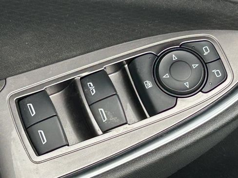 Used 2020 Chevrolet Malibu LT FWD image 29