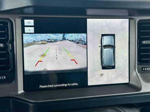 Used 2023 Ford Bronco Outer Banks AWD/4WD image 32