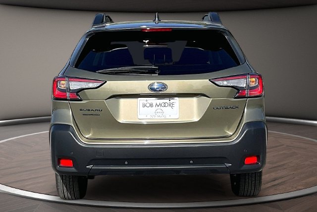 Used 2025 Subaru Outback Onyx Edition AWD/4WD image 4