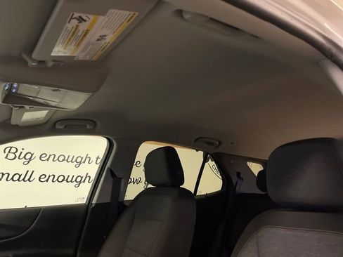 Used 2024 Chevrolet Equinox LT image 24