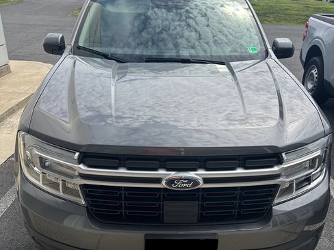 Used 2023 Ford Maverick Lariat w/ Lariat Luxury Package FWD image 2
