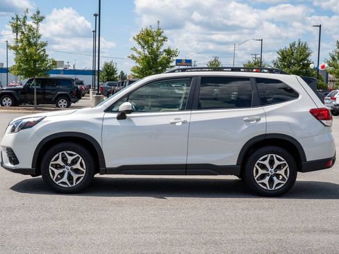 Used 2024 Subaru Forester Premium AWD/4WD image 4