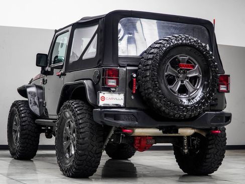Used 2018 Jeep Wrangler Rubicon AWD/4WD image 11