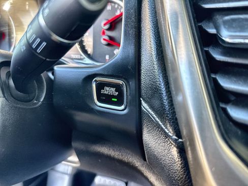 Used 2019 GMC Acadia Denali w/ Technology Package image 9