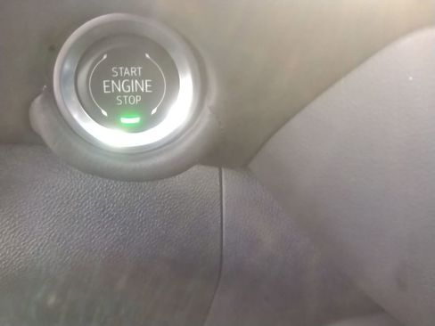 Used 2025 Chevrolet Suburban Premier image 37