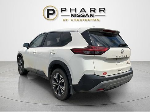 Used 2023 Nissan Rogue SV AWD/4WD image 3