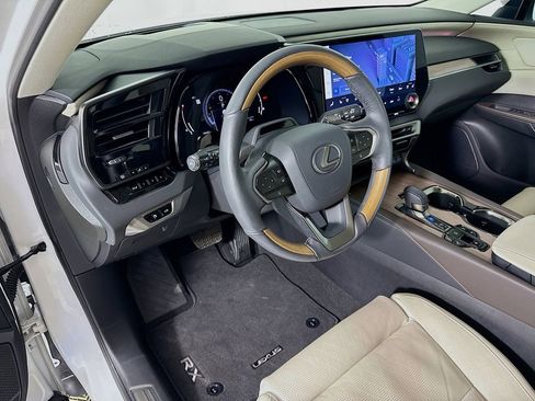 Certified 2024 Lexus RX 350 AWD w/ Convenience Package image 9
