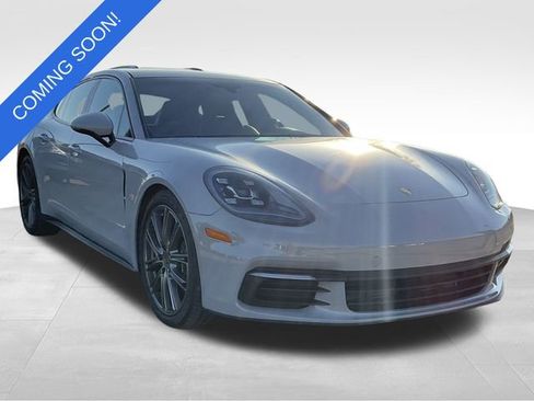Used 2018 Porsche Panamera image 1