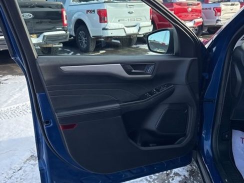 Certified 2022 Ford Escape SE image 14