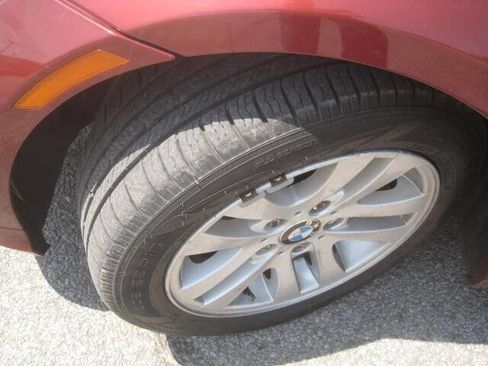 Used 2011 BMW 328i xDrive 328i xDrive AWD 4dr Sedan image 24