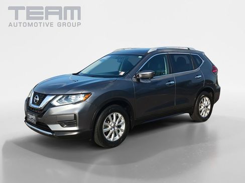 Used 2017 Nissan Rogue SV FWD image 3