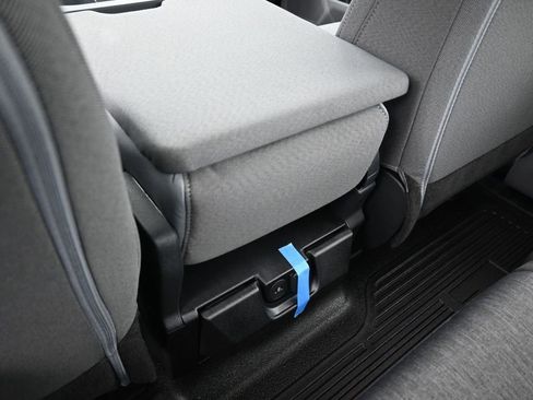 Used 2026 Ford F250 XL w/ FX4 Off-Road Package image 17