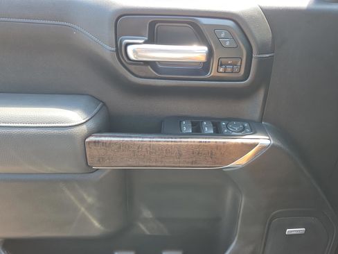 Used 2022 GMC Sierra 1500 Denali w/ Denali Premium Package image 18