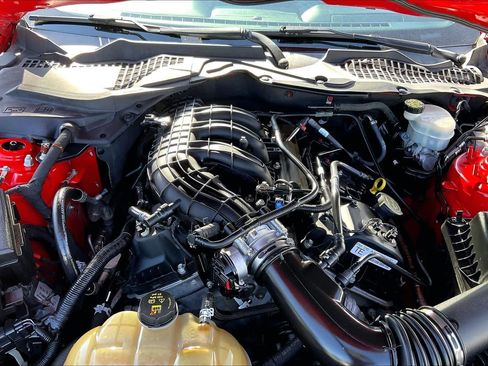 Used 2015 Ford Mustang Coupe w/ Equipment Group 051A RWD image 27