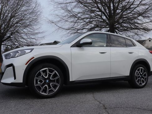 New 2026 BMW X2 xDrive28i w/ Technology Package image 1