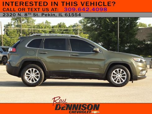 Used 2019 Jeep Cherokee Latitude w/ Popular Appearance Group FWD image 8