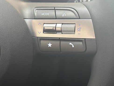 New 2027 Hyundai Kona SE FWD image 20