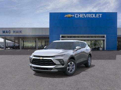 New 2026 Chevrolet Blazer LT FWD image 8
