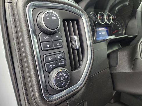 Used 2022 Chevrolet Silverado 2500 LTZ w/ Safety Package image 41