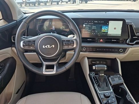 Used 2023 Kia Sportage EX FWD image 11