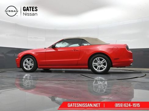 Used 2014 Ford Mustang Convertible w/ Equipment Group 102A RWD image 31