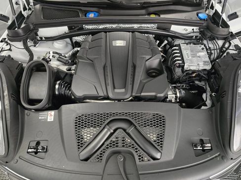 New 2026 Porsche Macan S AWD/4WD image 11