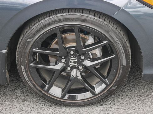 Used 2025 Honda Civic Sport image 11
