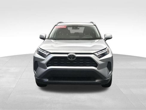 Used 2025 Toyota RAV4 XLE FWD image 8